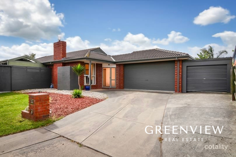 15 Bartolo Ct, Cranbourne North, VIC 3977