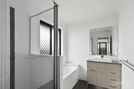 Property photo of 7 Lauren Circuit Brighton QLD 4017