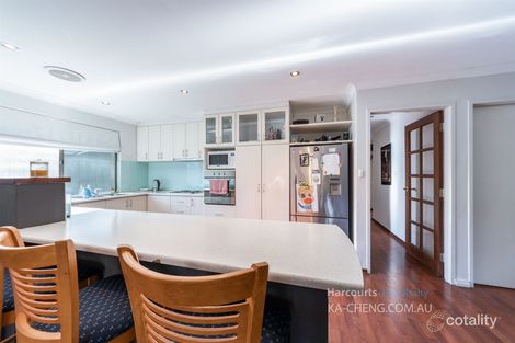 17 Newington St, Morley, WA 6062