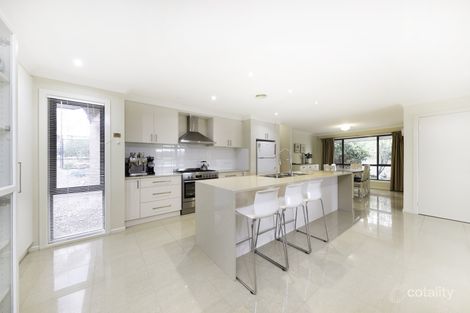 Property photo of 32 Mawson Drive Mawson ACT 2607