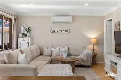 Property photo of 17 Vivaldi Crescent Claremont Meadows NSW 2747