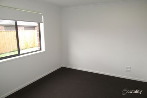 Property photo of 3 Hartleigh Street Clyde VIC 3978