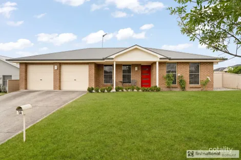 1a Carlyle Ave, Llanarth, NSW 2795