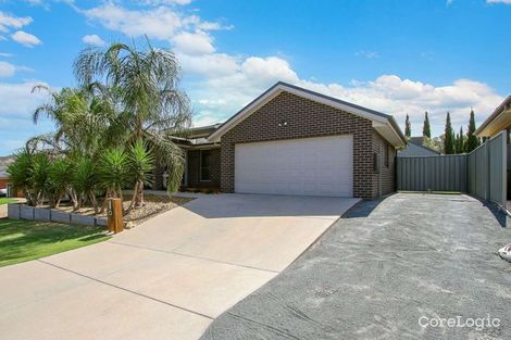 Property photo of 82 Honeyeater Circuit Thurgoona NSW 2640