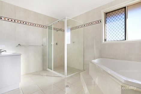Property photo of 27 Eucalyptus Circuit Warabrook NSW 2304