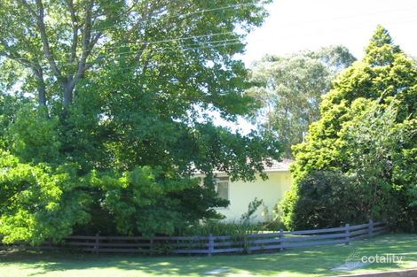 25 Carbeen Ave, St Ives, NSW 2075