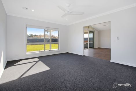 Property photo of 237 Brooklyn Drive Thurgoona NSW 2640