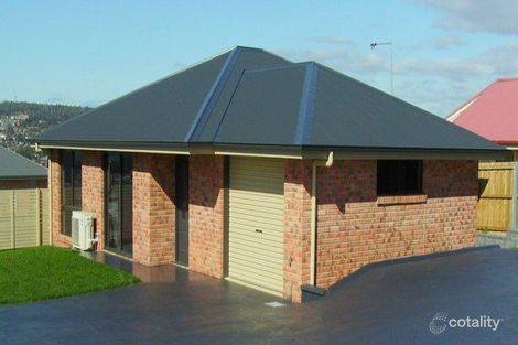1 Adelong Dr, Kingston, TAS 7050