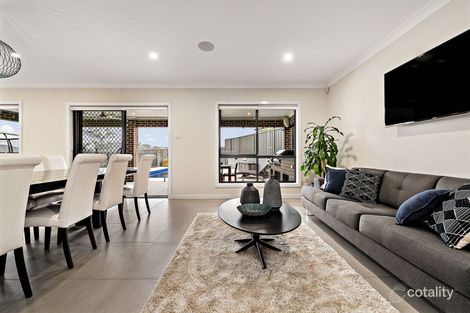Property photo of 4 Macon Way Cameron Park NSW 2285