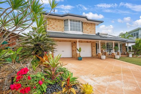 Property photo of 10 Bimbadeen Avenue Banora Point NSW 2486