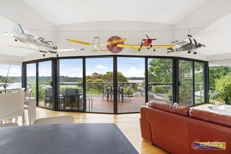 Property photo of 17 Hill Crest Way Lake Tyers Beach VIC 3909
