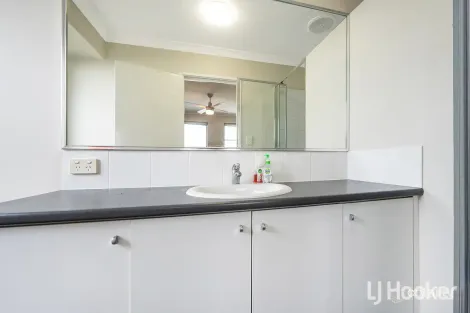 Property photo of 15 Prendergast Turn Baldivis WA 6171