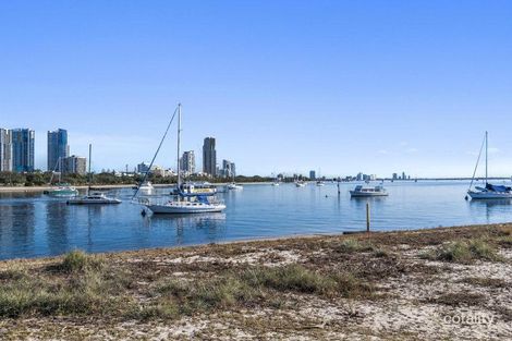 Property photo of 30 Mountbatten Avenue Main Beach QLD 4217