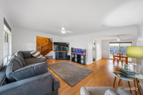 Property photo of 10 Bimbadeen Avenue Banora Point NSW 2486