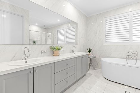 Property photo of 32 The Passage Pelican Waters QLD 4551