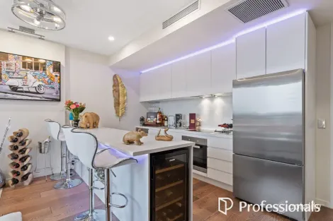 Property photo of 1/15 Small Street Hampton VIC 3188