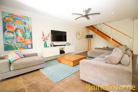Property photo of 52 Lakeside Circuit Dubbo NSW 2830
