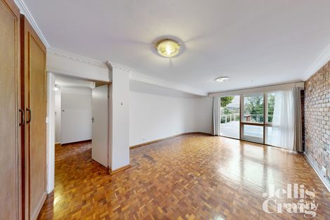 Property photo of 35 Hillsyde Parade Strathmore VIC 3041