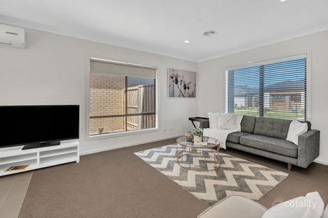Property photo of 18 Aylesbury Terrace Werribee VIC 3030