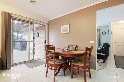 Property photo of 8 Snow Gum Court Pakenham VIC 3810