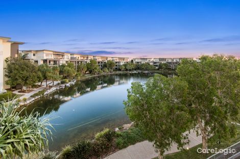 Property photo of 436/3 Pendraat Parade Hope Island QLD 4212