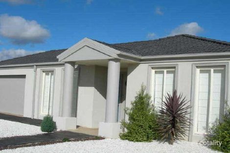 17 Kensei St, Kurunjang, VIC 3337