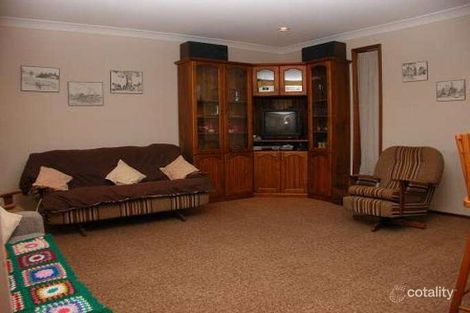 Property photo of 32 Shackleton Street Shoalhaven Heads NSW 2535