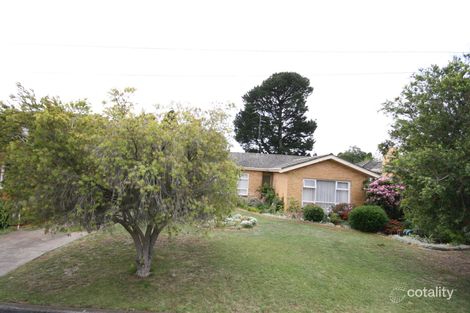 35 Moreton Bay Dr, Highton, VIC 3216