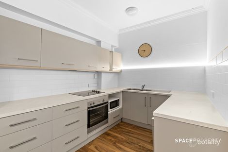 Property photo of 2/67 St Pauls Terrace Spring Hill QLD 4000