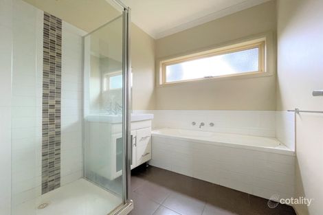 Property photo of 36 Wattlebird Crescent Reservoir VIC 3073