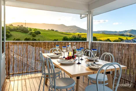 Property photo of 39 Sproule Crescent Jamberoo NSW 2533