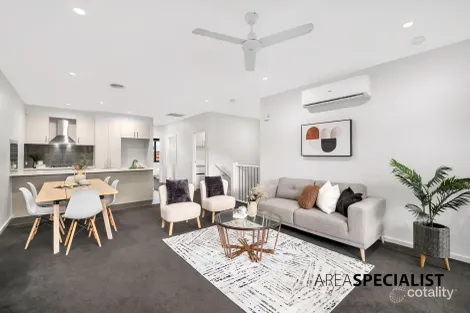 Property photo of 12 Coral-Pea Way Cranbourne West VIC 3977
