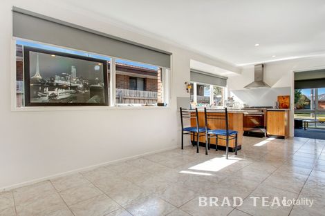 Property photo of 16 Tecoma Court Gladstone Park VIC 3043