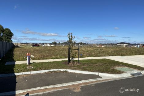 38 Welsummer Dr, Clyde North, VIC 3978