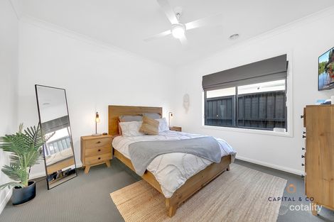 Property photo of 42 Adoquin Street Doreen VIC 3754