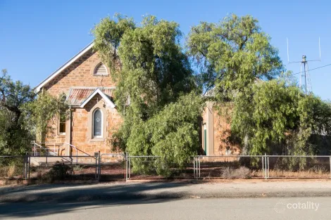 Property photo of 10 Charles Street Yacka SA 5470