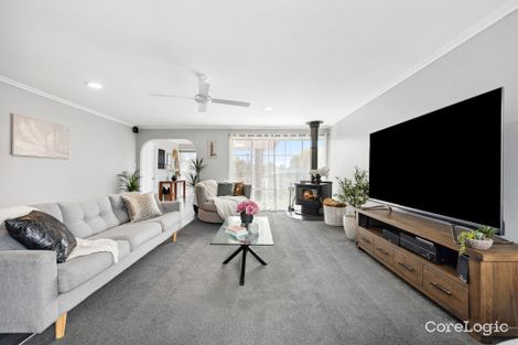 Property photo of 22 Willowdene Close Somerville VIC 3912
