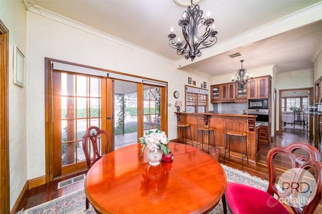 1 Bermingham Ave, San Isidore, NSW 2650