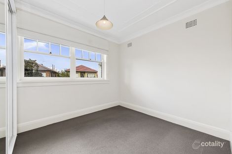 Property photo of 2/104 Kirribilli Avenue Kirribilli NSW 2061