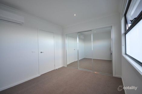 Property photo of 2/21 Cartwright Street Oak Park VIC 3046