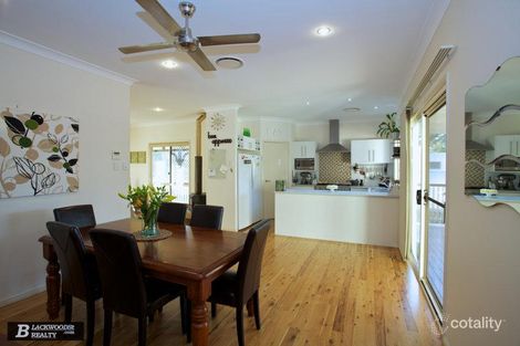 Property photo of 16 Oaklands Place Upper Kedron QLD 4055
