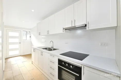 Property photo of 32 Campbell Road Alexandria NSW 2015
