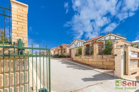 Property photo of 2/7 Endeavour Road Hillarys WA 6025