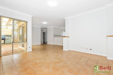 Property photo of 2/7 Endeavour Road Hillarys WA 6025