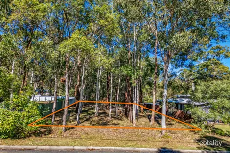 26 Shore St, Russell Island, QLD 4184