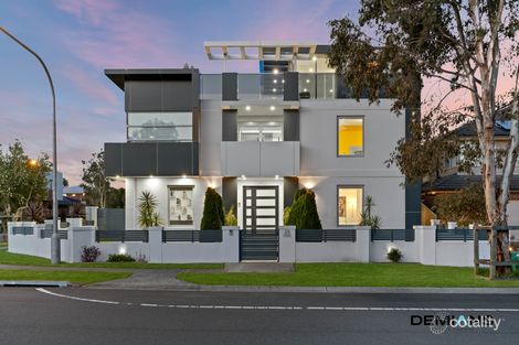 Property photo of 29 Coach Drive Voyager Point NSW 2172