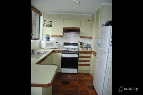 Property photo of 2/8 Beasley Avenue Werribee VIC 3030