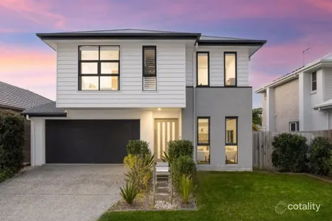 Property photo of 64 Lakeview Promenade Newport QLD 4020