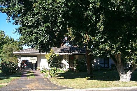 11 Henley Dr, East Bunbury, WA 6230