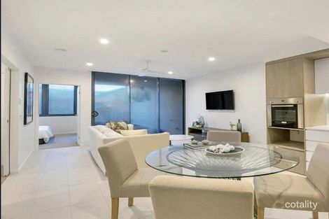 2101/123 Cavendish Rd, Coorparoo, QLD 4151